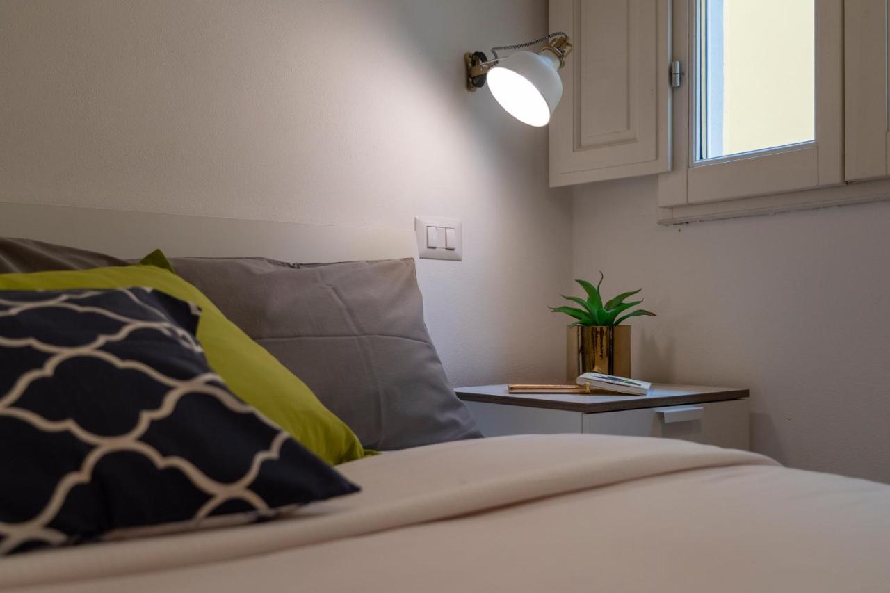 32 Nero - Florence Apartment San Niccolo Екстер'єр фото