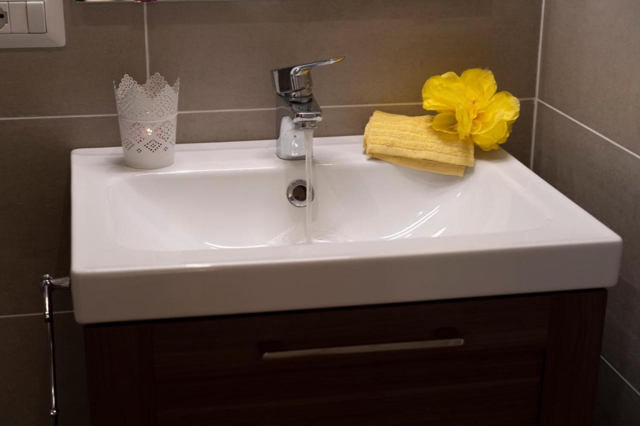 32 Nero - Florence Apartment San Niccolo Екстер'єр фото