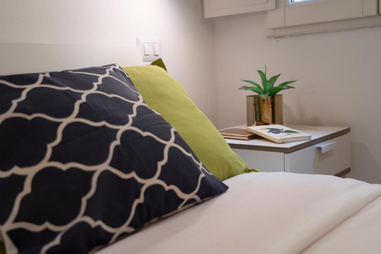 32 Nero - Florence Apartment San Niccolo Екстер'єр фото