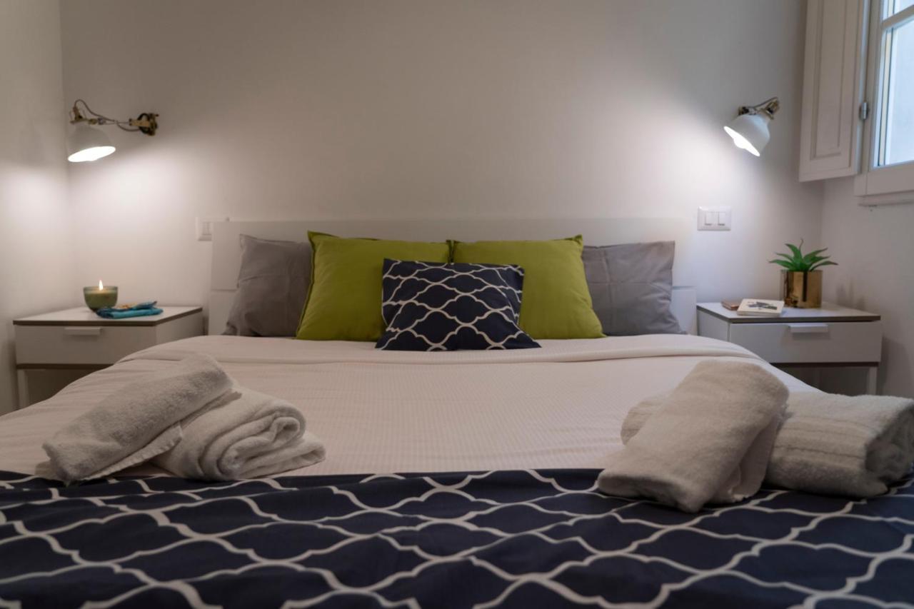 32 Nero - Florence Apartment San Niccolo Екстер'єр фото